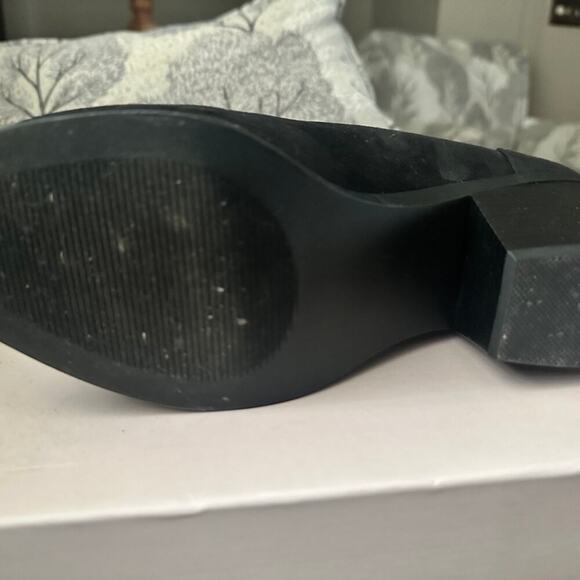 JustFab Women’s suede look black booties, zipper back - Picture 2 of 6